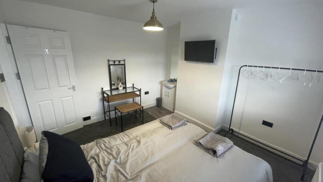 سكرابورو House Located Centrally For Up To 8 Guests المظهر الخارجي الصورة