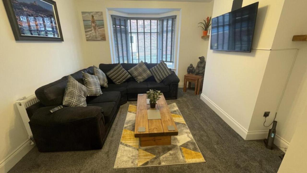 سكرابورو House Located Centrally For Up To 8 Guests المظهر الخارجي الصورة